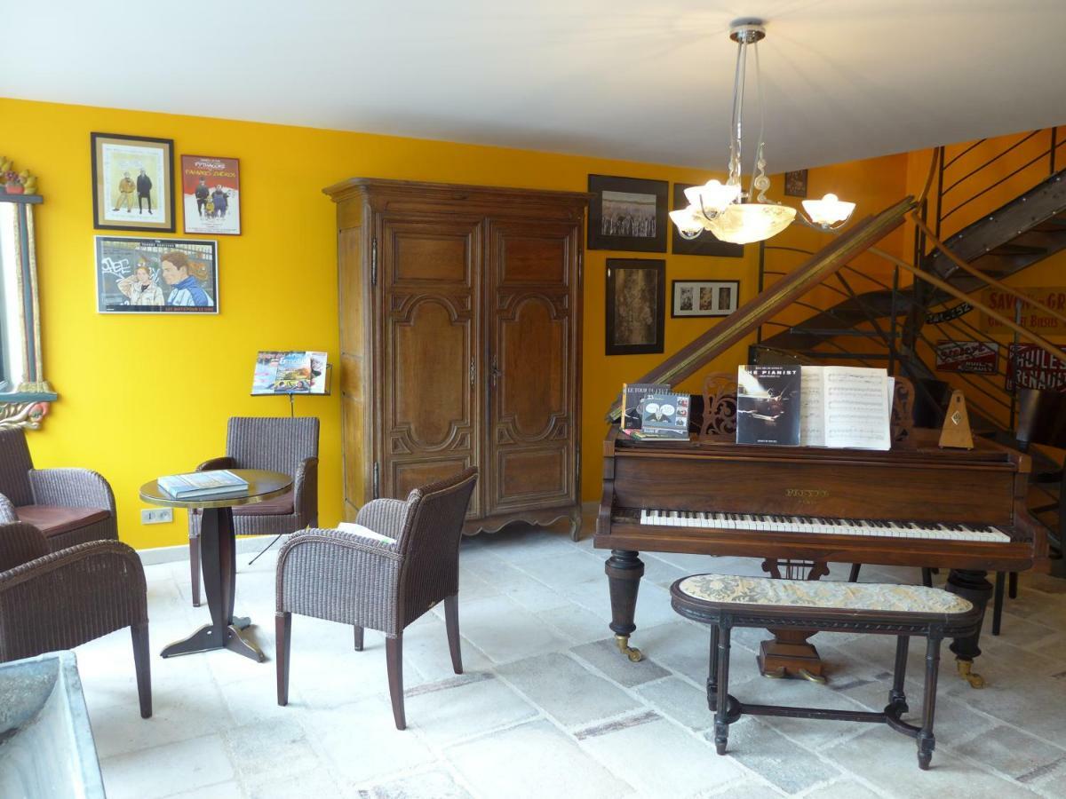 Le Piano Hotel Biesles Luaran gambar